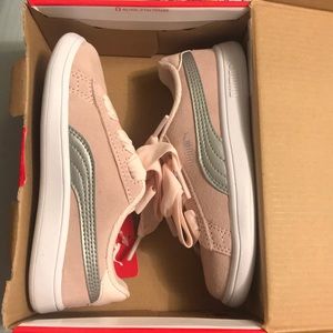 Pink puma sneakers for toddlers